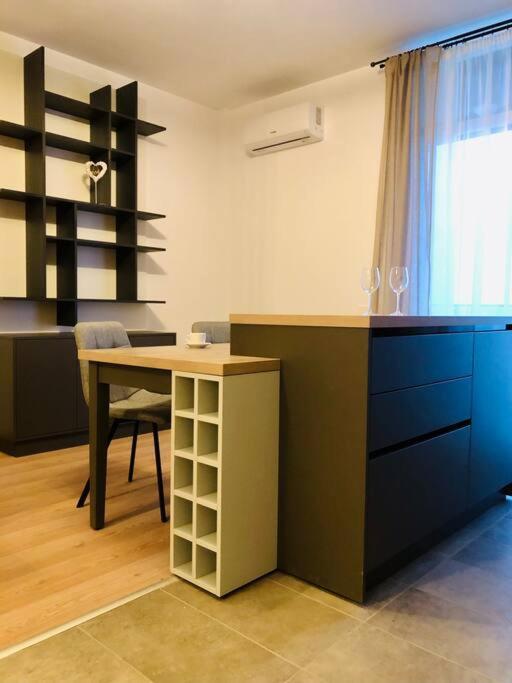 Joy City Stay Vivalia V6B-64 Timişoara Exteriör bild